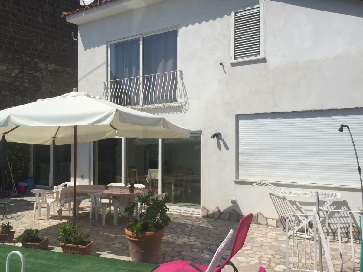 Villa Asia Holiday Home Sant'Agata sui due Golfi Luaran gambar