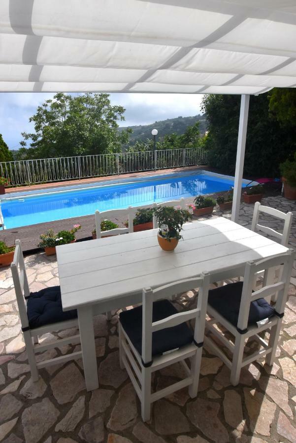Villa Asia Holiday Home Sant'Agata sui due Golfi Luaran gambar